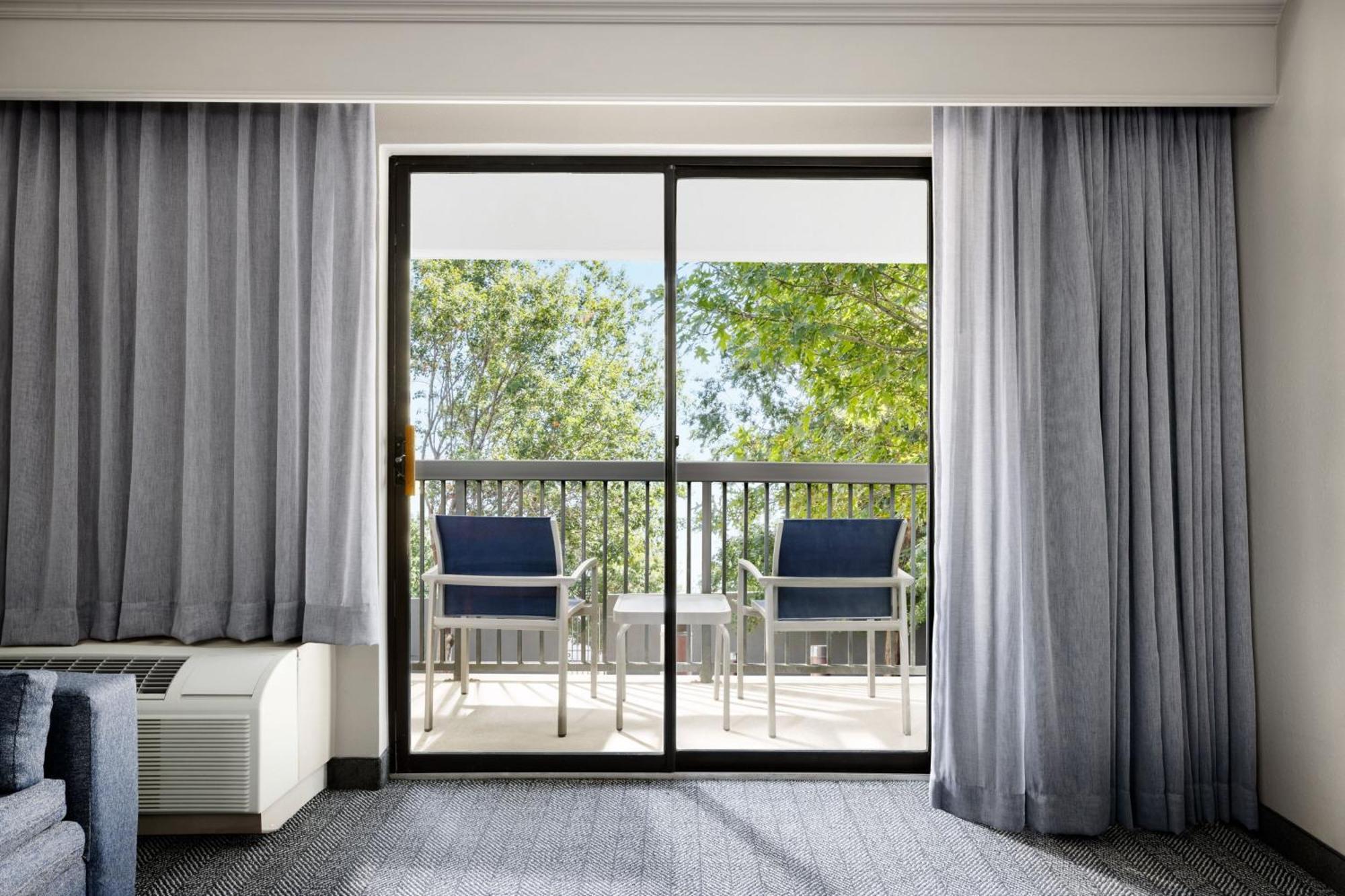 Отель Courtyard By Marriott Amarillo West/Medical Center Экстерьер фото